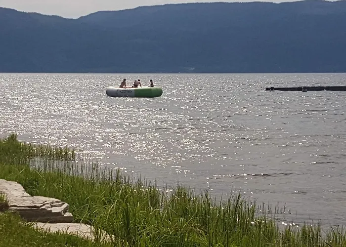 Utvika Semesteranläggning (resort) *